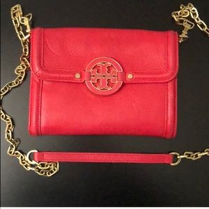 Beautiful Tory Burch Purse in Excellent Condition